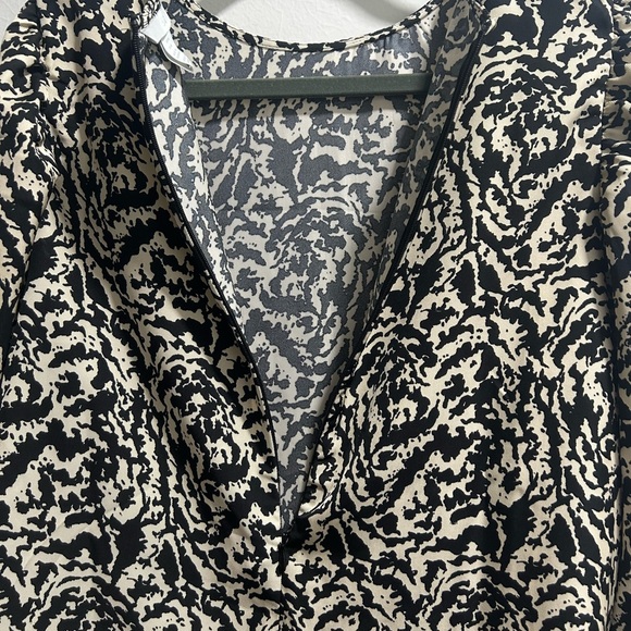 H&M Cream & Black Printed V-Neck Blouse - Picture 4 of 6